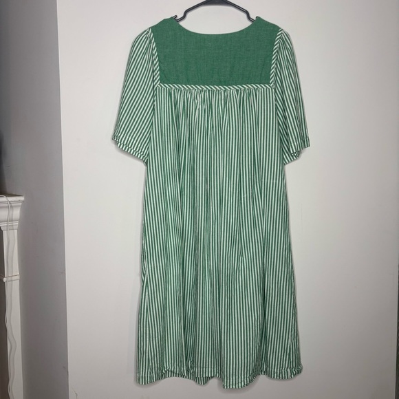 Go Softly Patio Green Striped Embroidered Fish Embellished Housecoat Dress Small - Picture 4 of 5